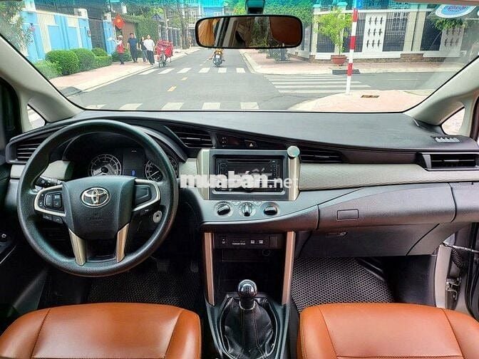 Toyota Innova 2017 2.0E - 78000 km