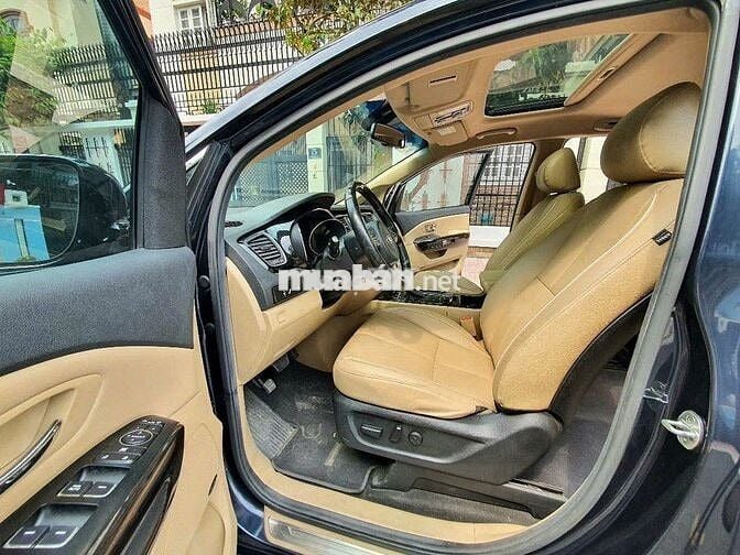 KIA Sedona 2018 – Bản full – Máy xăng 3.3L 1 chủ
