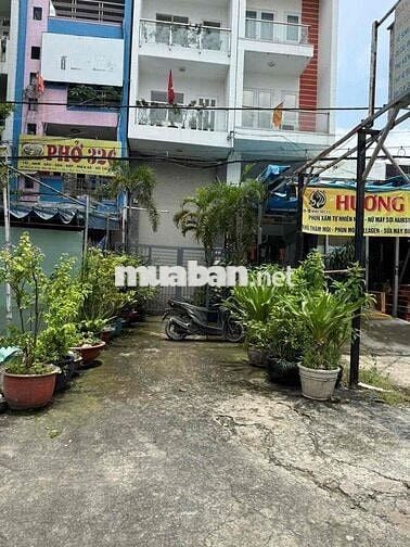 nhà thuê MTKD an dương vương p10q6 ..DT 320m giá 30tr