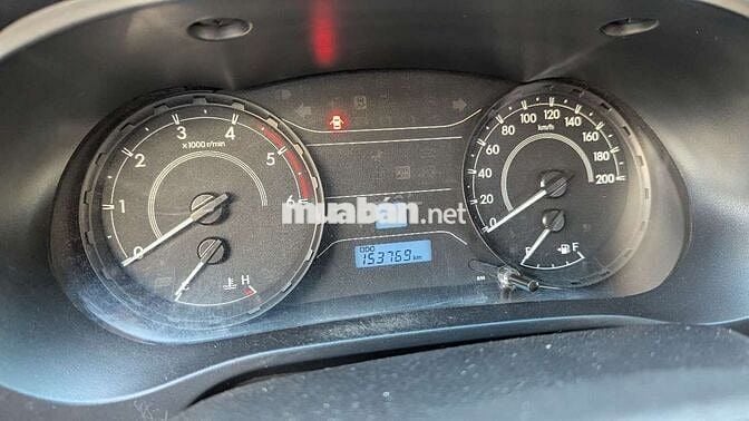 Toyota Hilux 2018 2.4E 4x2 AT - 150000 km