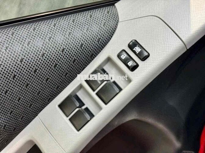 Toyota Yaris 2012 1.5 AT - 68000 km