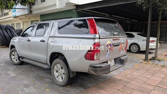 Toyota Hilux 2018 2.4E 4x2 AT - 150000 km