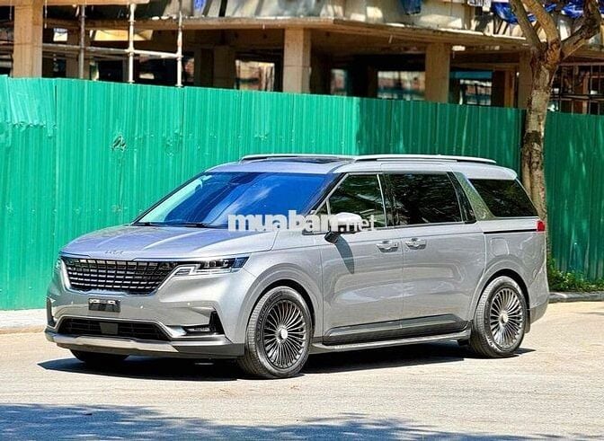 Kia Carnival Signature 2.2D sản xuất 2023