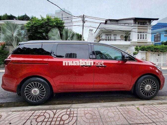 Kia Sedona 2020 Luxury - 69000 km