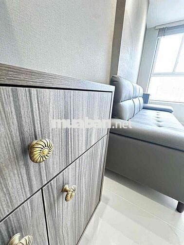 Cho thuê căn hộ 2 phòng ngủ 2WC. chung cư Orchard Garden. gần sb TSN