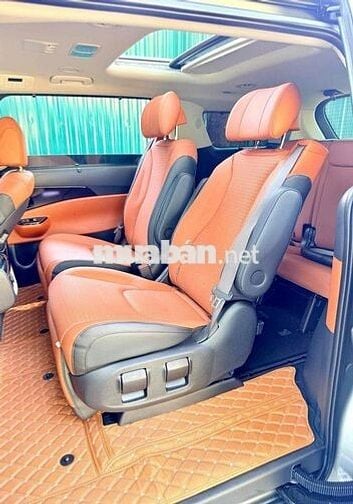 Kia Carnival Signature 2.2D sản xuất 2023