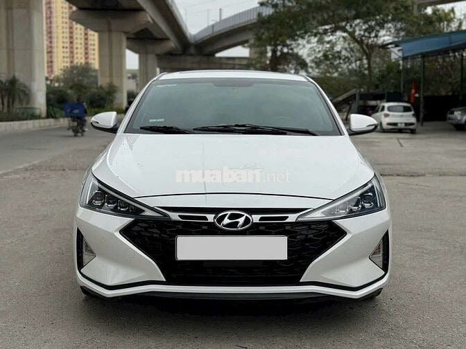 Elantra 2019 bản cao Sport 1.6 AT - 81000 km