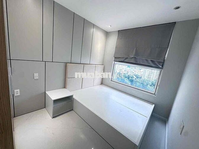 Cho thuê căn hộ 2 phòng ngủ 2WC. chung cư Orchard Garden. gần sb TSN
