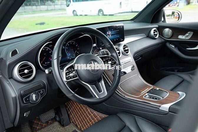 MERCEDES-BENZ GLC 200 4MATIC 2023
