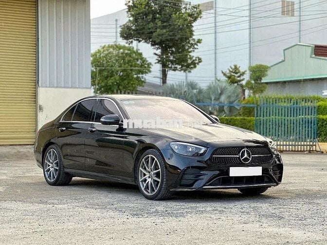 Mercedes-Benz E300 AMG 2022-29000km