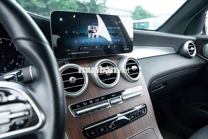MERCEDES-BENZ GLC 200 4MATIC 2023