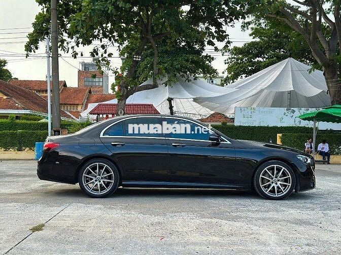 Mercedes-Benz E300 AMG 2022-29000km