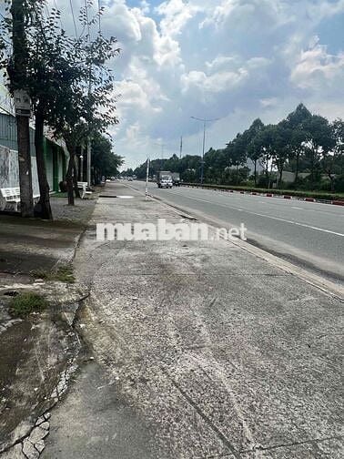 Cho thuê kho mặt tiền kinh doanh  Tân Uyên, Bình Dương 1.350m2