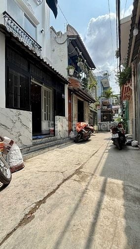BÁN NHÀ HẺM HƯNG PHÚ P9Q8. Ngay Trường Học Lê Thánh Tông.Nhà Mới. 