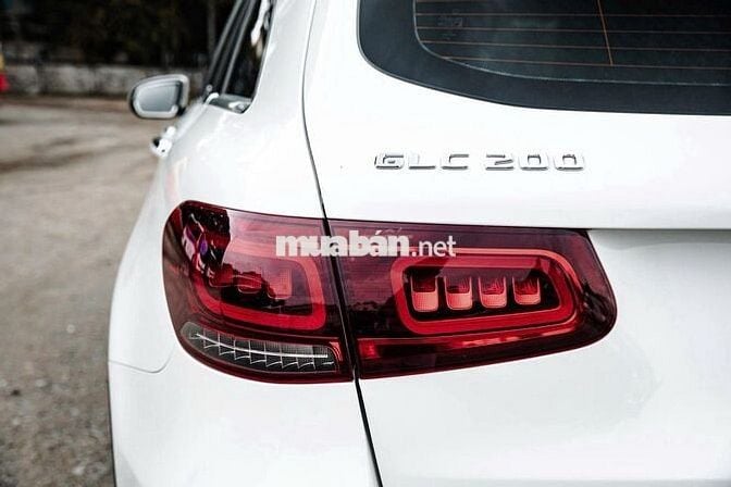 MERCEDES-BENZ GLC 200 4MATIC 2023