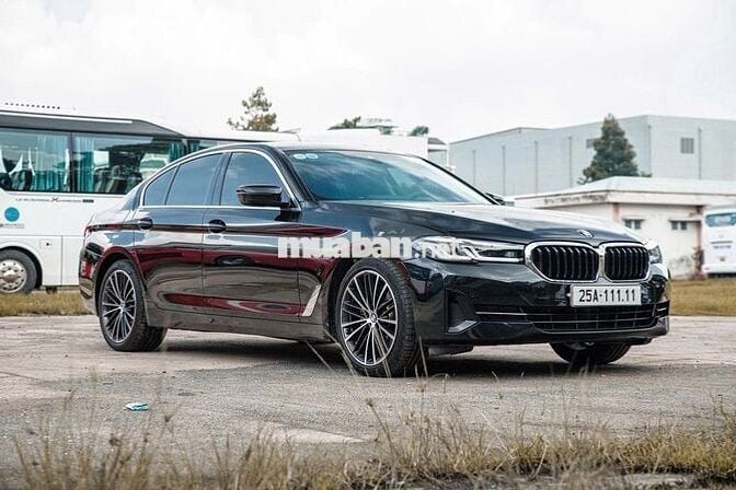 BMW 520I LUXURY LINE 2024