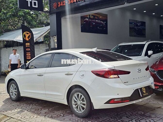 HUYNDAI ELENTRA 1.6 MT SX 2020 ODO 50.000 KM