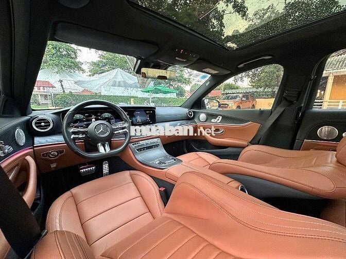 Mercedes-Benz E300 AMG 2022-29000km