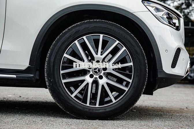 MERCEDES-BENZ GLC 200 4MATIC 2023