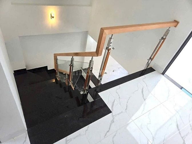 Nhà 1 trệt 1 lầu mt đường số 36 Tân thông Hội Củ Chi 8x28 2TY950 