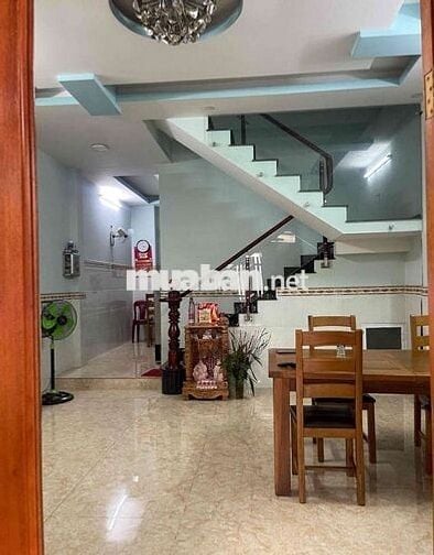 Cho thuê nhà nguyên căn 1 trệt 2 lầu, dt 5×12 có 3pn,3wc, nội thất