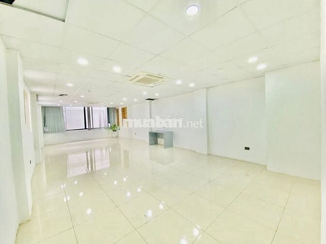 Cho thuê văn phòng tại phố Trần Điền 80m2 nhà mới 100% miễn phí để xe.