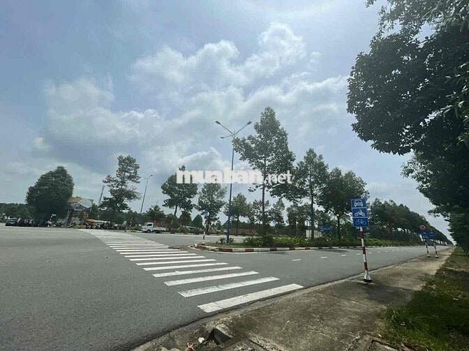 Mặt tiền Vành Đai - 150m2 full TC - xây dựng tự do - Sổ sẵn
