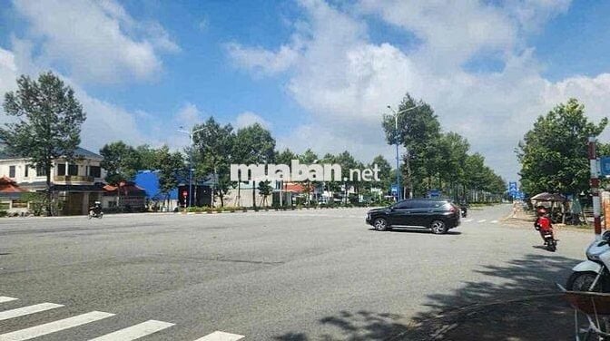 Mặt tiền Vành Đai - 150m2 full TC - xây dựng tự do - Sổ sẵn