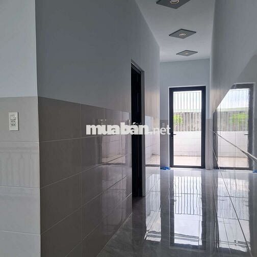 Bán nhà sổ riêng thổ cư gần Trường cấp 2 Võ Trường Toản .
Tường xây 20