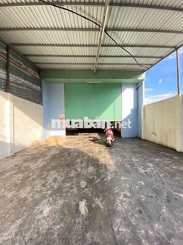 Kho, xưởng 320m2 Đường xe Conten 24/24 Hóc Môn