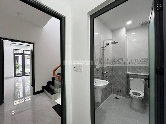 CHÚ NĂM BÁN NHÀ HẺM XE HƠI KHUÔNG VIỆT,GIÁ CHỈ 1TỶ HƠN-41,73m2-TÂN PHÚ