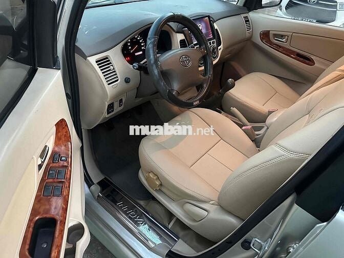 Toyota Innova 2007 G -
