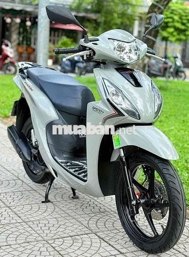 Vision 2024 đi 4 ngàn. phiên bản thể thao cao cấp