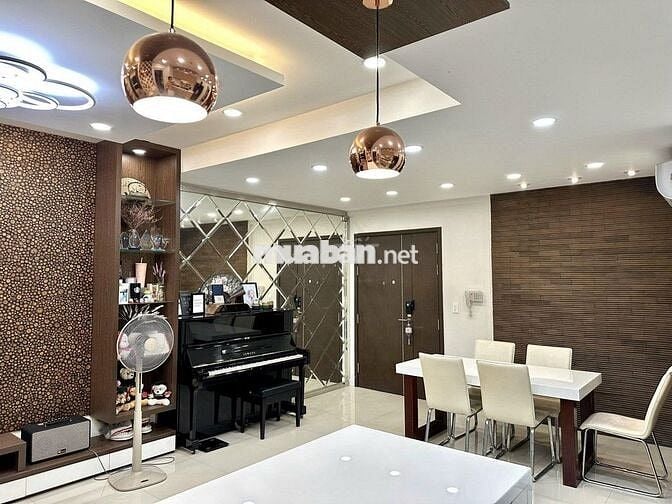 Cần bán căn hộ Sunrise City Tháp X2 khu North