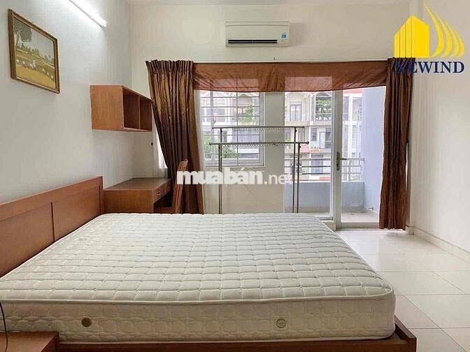 Căn hộ ban công full nội thất ngay khu HimLam Quận 7
