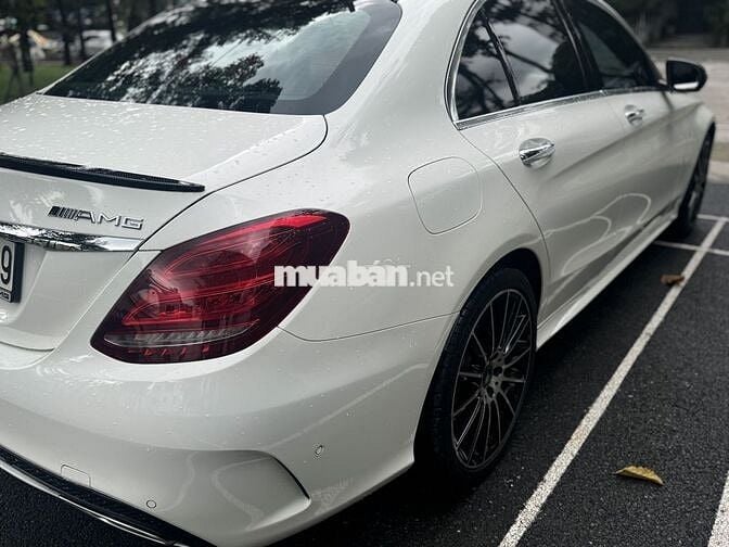 Mercedes Benz C Class 2017 C300 AMG - 42000 km