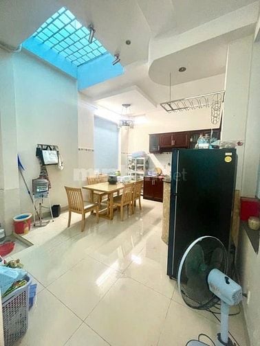 Thống Nhất phường 16 gò vấp 4x21 =83m2 4 tầng chỉ 7 tỷ TL