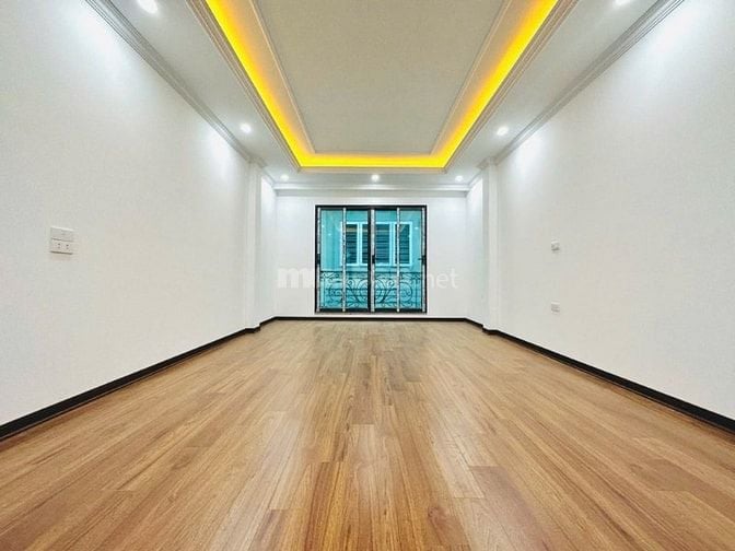 LÕI CẦU GIẤY: PHÂN LÔ, ÔTÔ, KINH DOANH, 7T THANG MÁY MỚI TING,2 THOÁNG