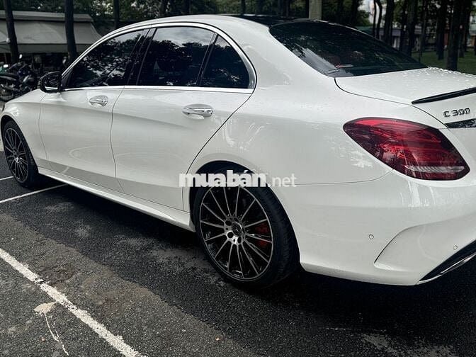 Mercedes Benz C Class 2017 C300 AMG - 42000 km
