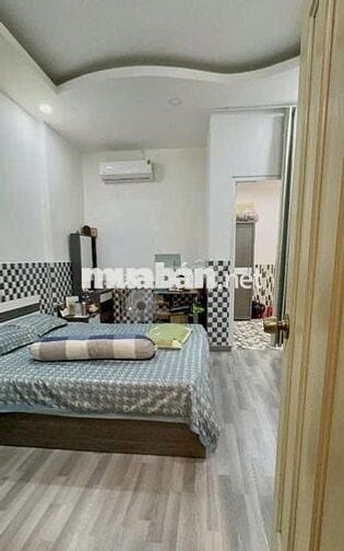 Chị Thương bán căn nhà tâm đắc hẻm xe hơi ngang 5,5m