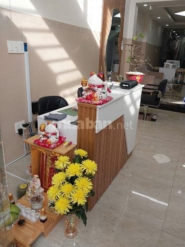 Cần sang gấp salon nữ,gội đầu ds ,body ,nail