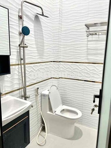 Chỉ 4..4 Tỷ Có Ngay Nhà Đẹp 3 Tầng-Hxh-32..m2-cạnh Lạc long quân-âu co