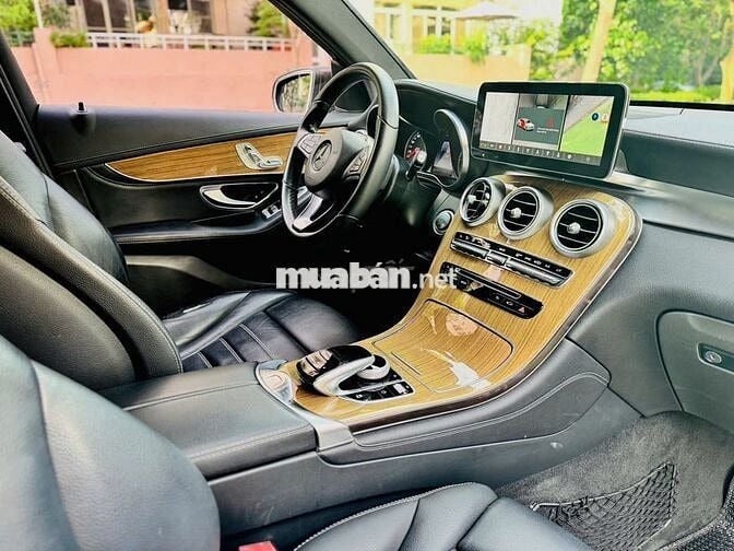 Mercedes Benz GLC 250 4MATIC 2018 - Màu Nâu