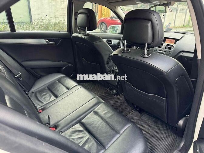 Mercedes C200 2010 chạy 70k km 1 chủ ko có chiếc 2