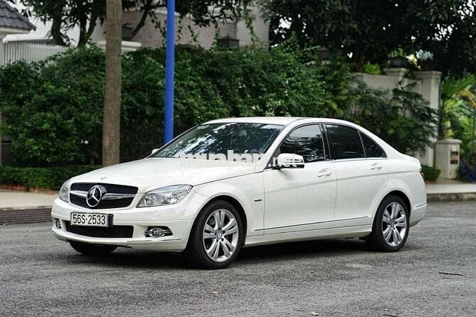 Mercedes C200 2010 chạy 70k km 1 chủ ko có chiếc 2