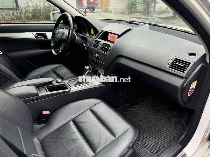 Mercedes C200 2010 chạy 70k km 1 chủ ko có chiếc 2