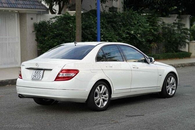 Mercedes C200 2010 chạy 70k km 1 chủ ko có chiếc 2