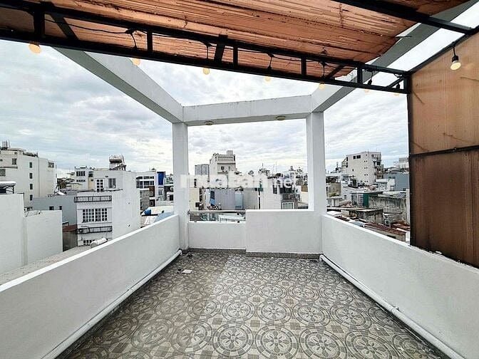 penthouse đặt biệt mới 100% nguyên tầng siêu rộng full nội thất