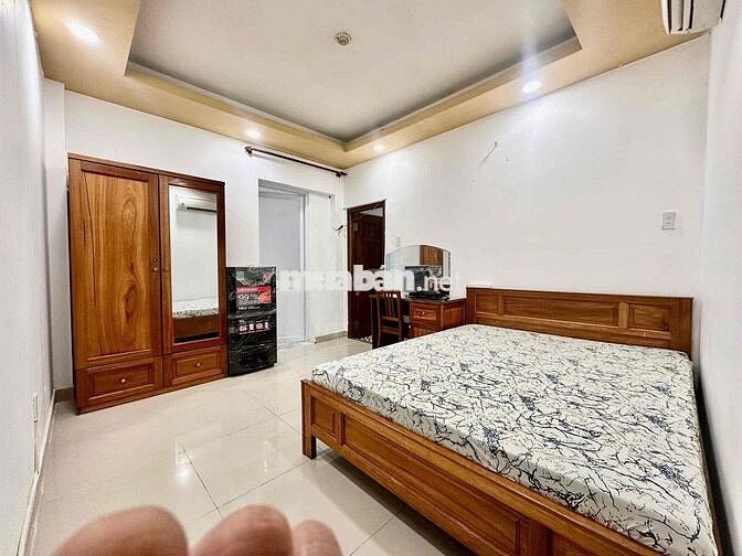 Cho thuê phòng - Tách bếp - giếng trời - Full nội thất - KDC Trung Son