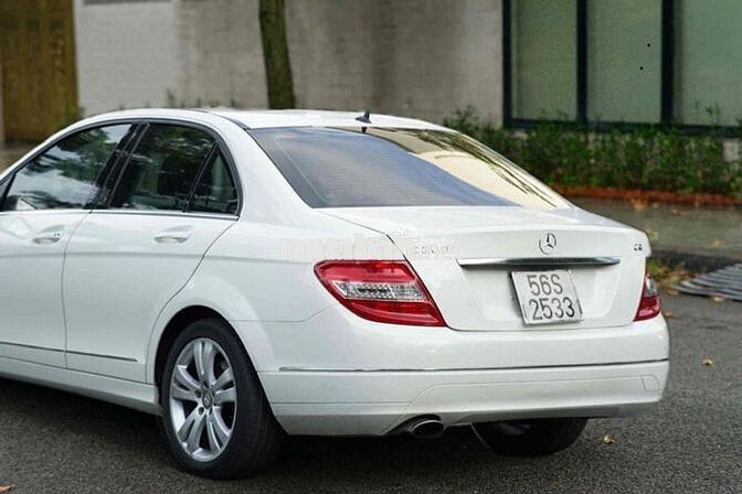 Mercedes C200 2010 chạy 70k km 1 chủ ko có chiếc 2